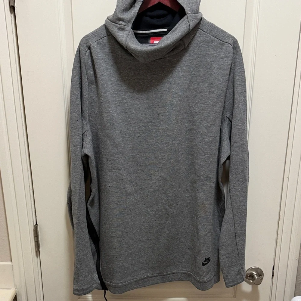 Nike Grey Hooded Sweatshirt with Red Logo Tag - Picture 2 of 8